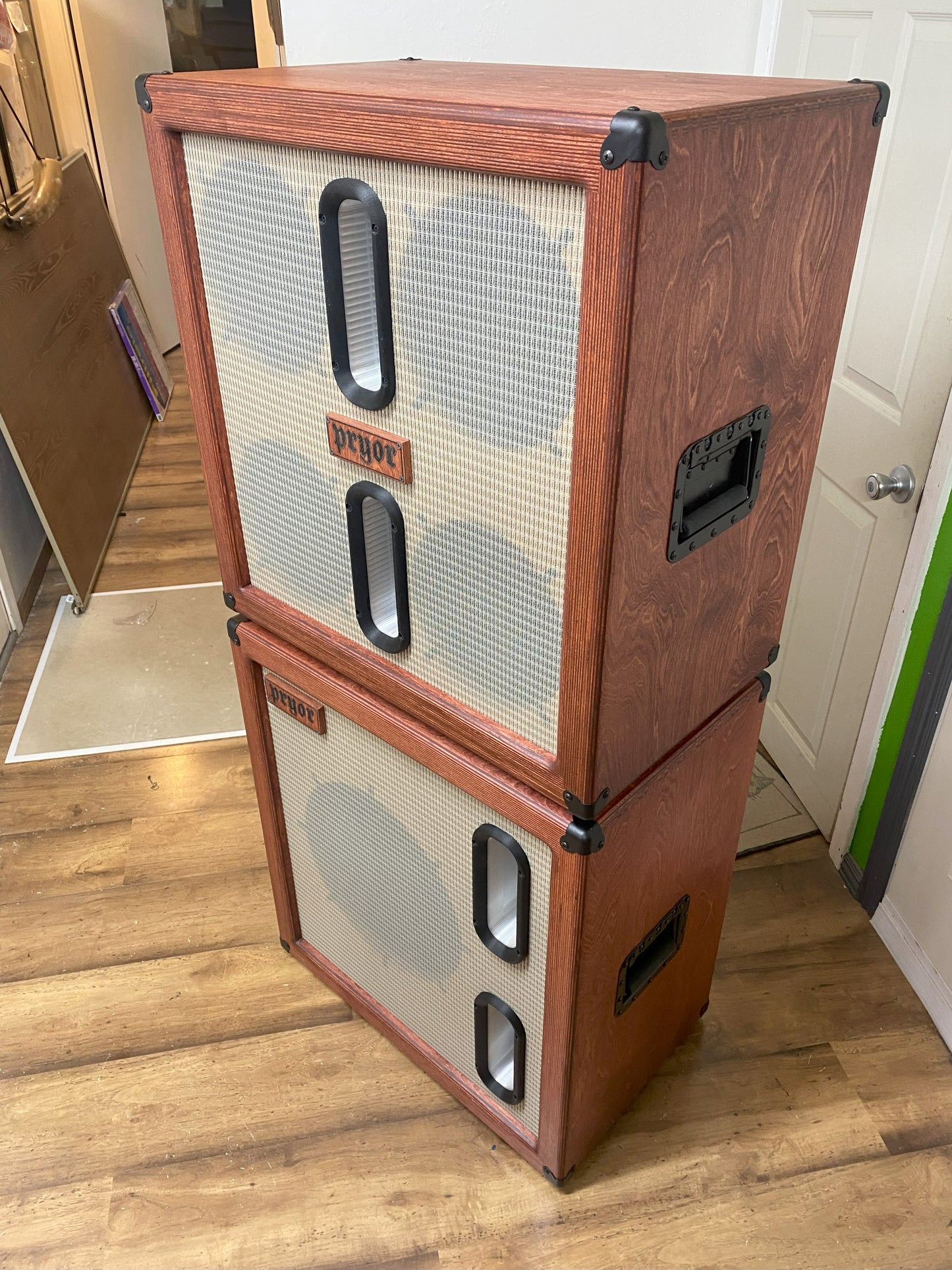 1x15 Bass Guitar Speaker Cabinet