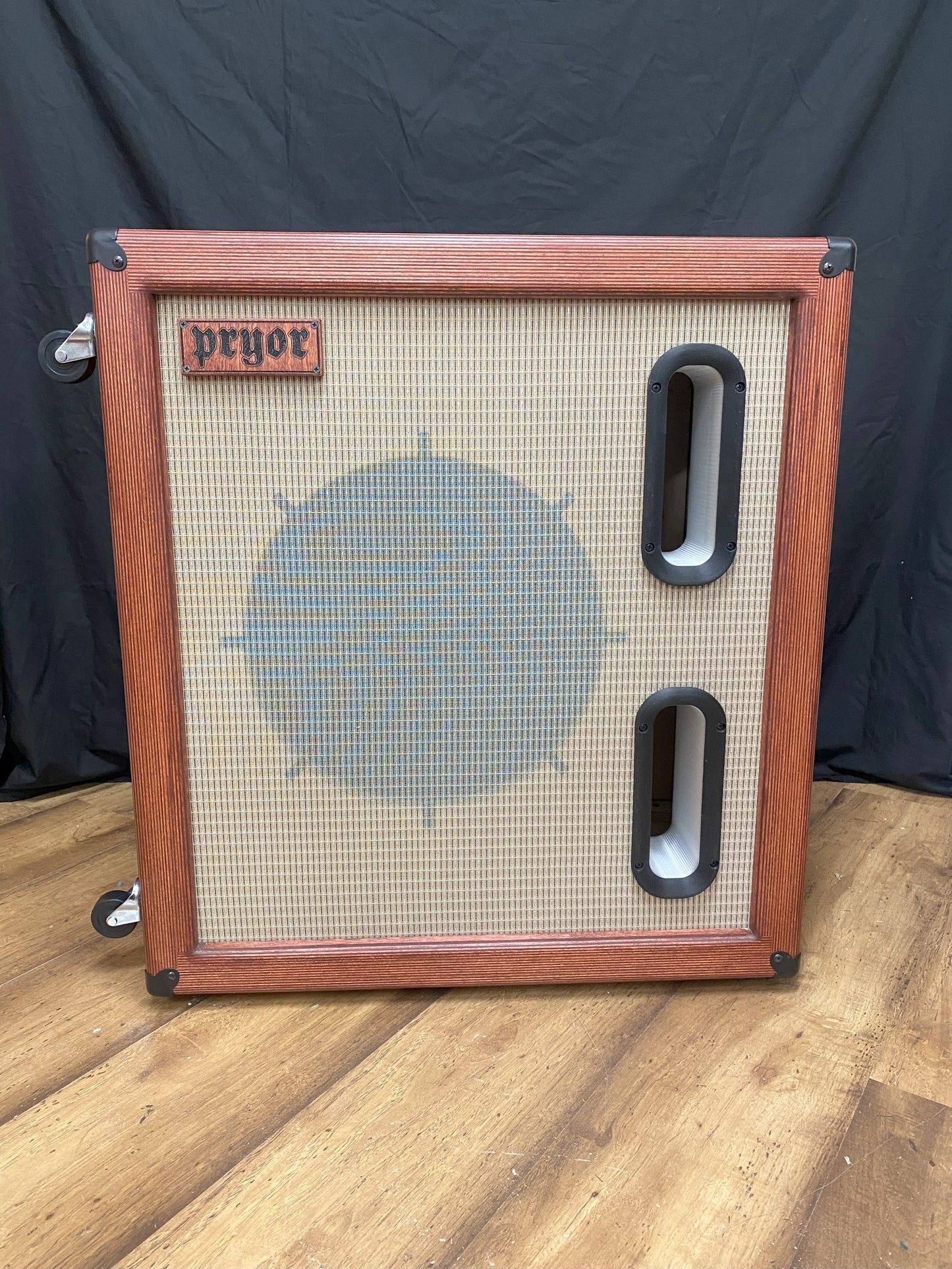 1x15 Bass Guitar Speaker Cabinet