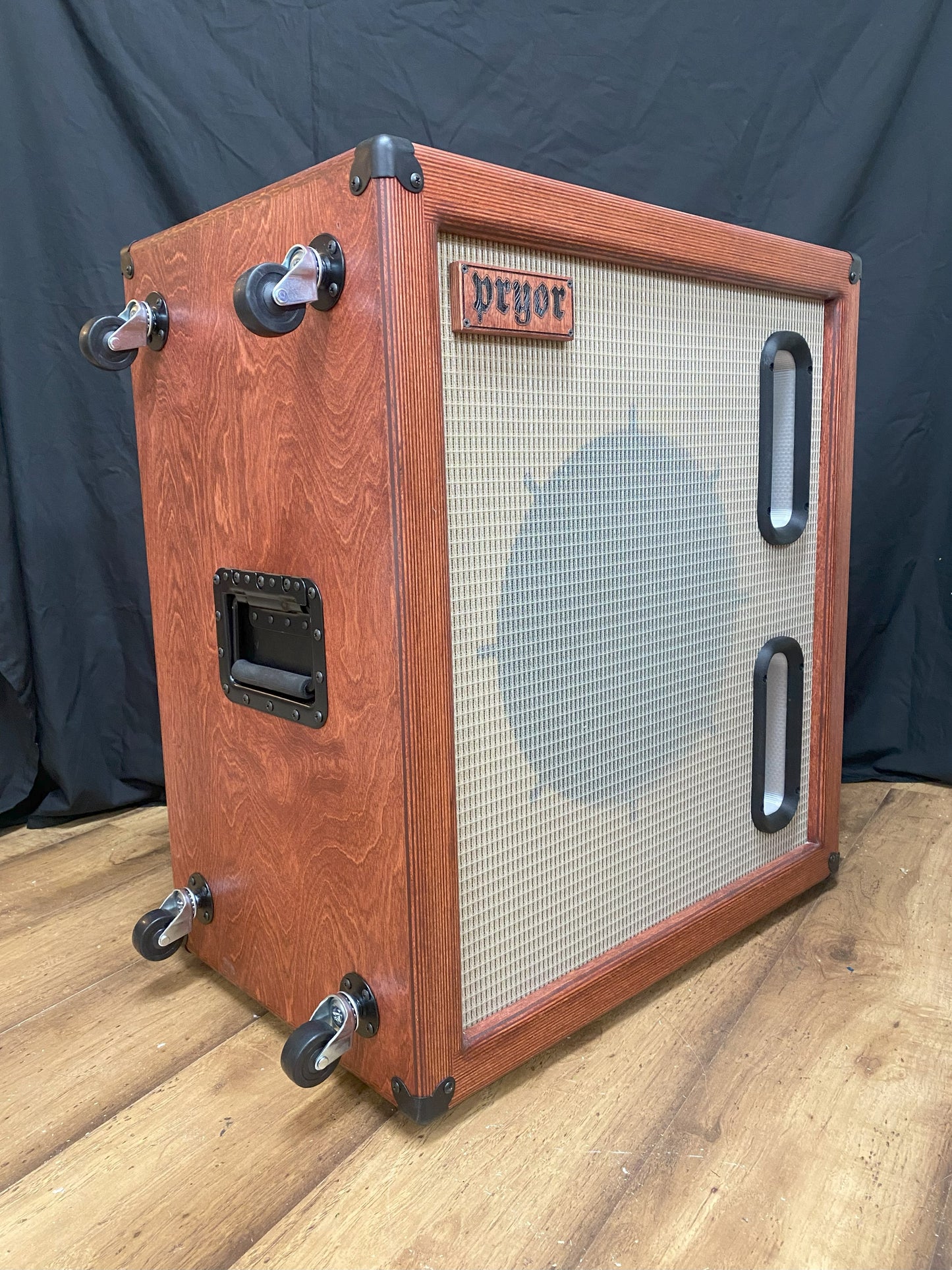 1x15 Bass Guitar Speaker Cabinet