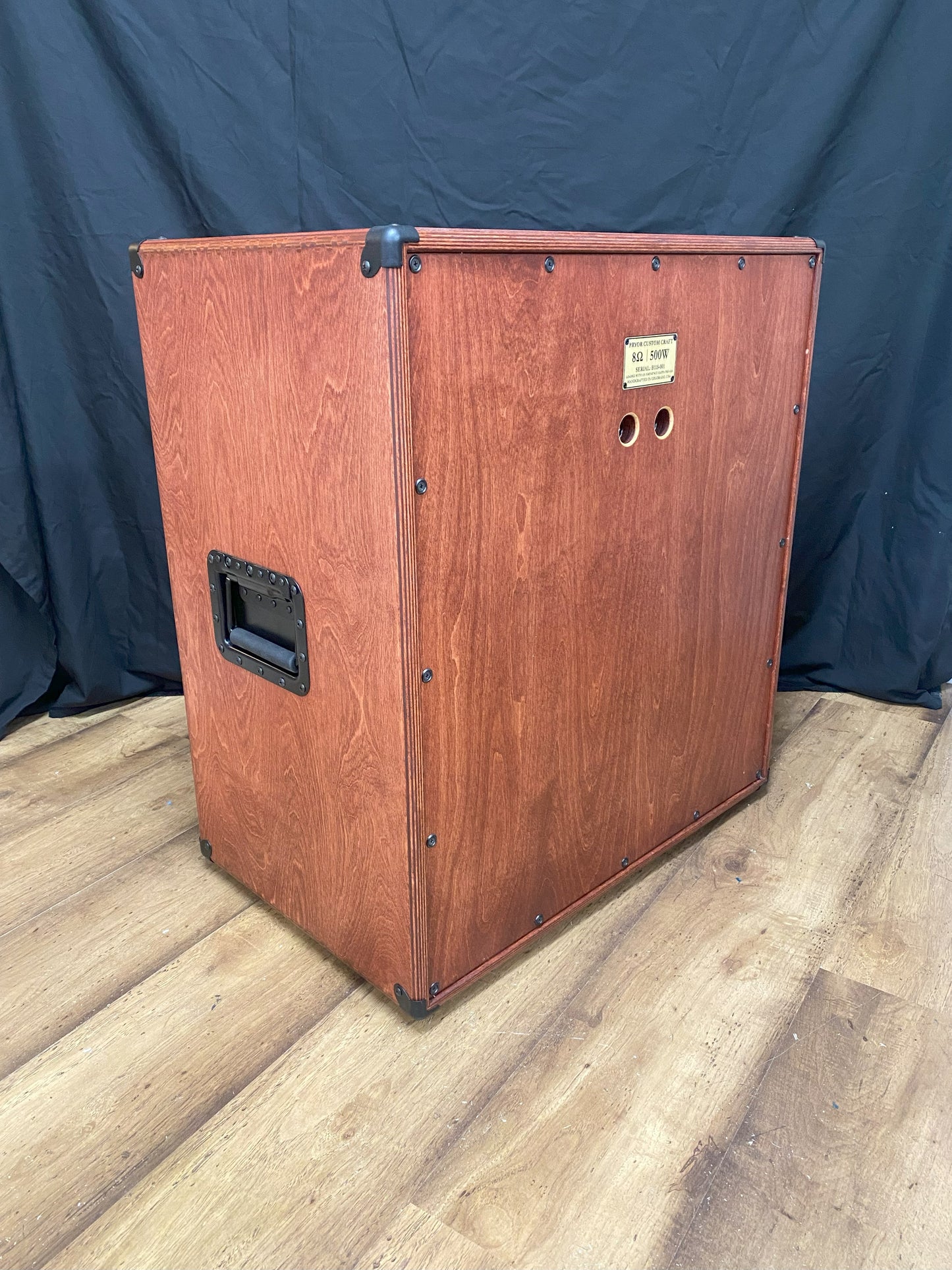 1x15 Bass Guitar Speaker Cabinet