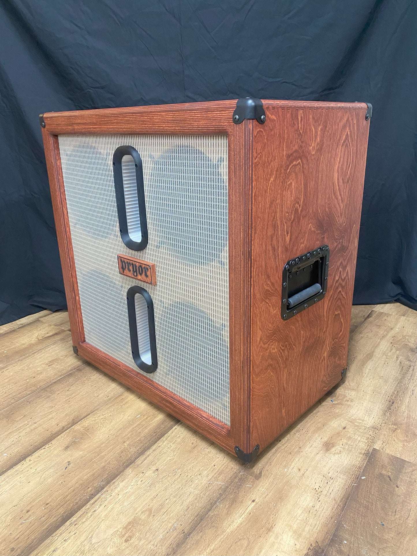 4x10 Bass Guitar Speaker Cabinet