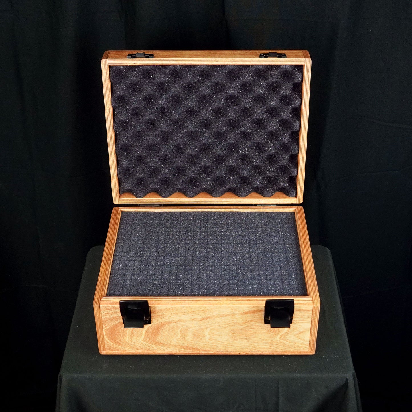 Medium Pick and Pluck Case